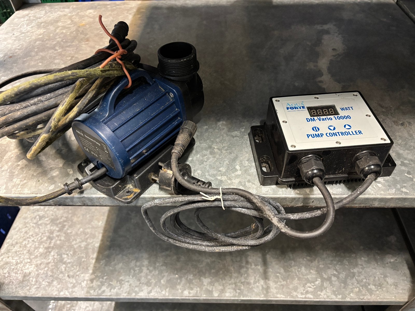 Aqua Forte DM-vario 10000 met controller, Tuin en Terras, Ophalen, Gebruikt, Vijverpomp