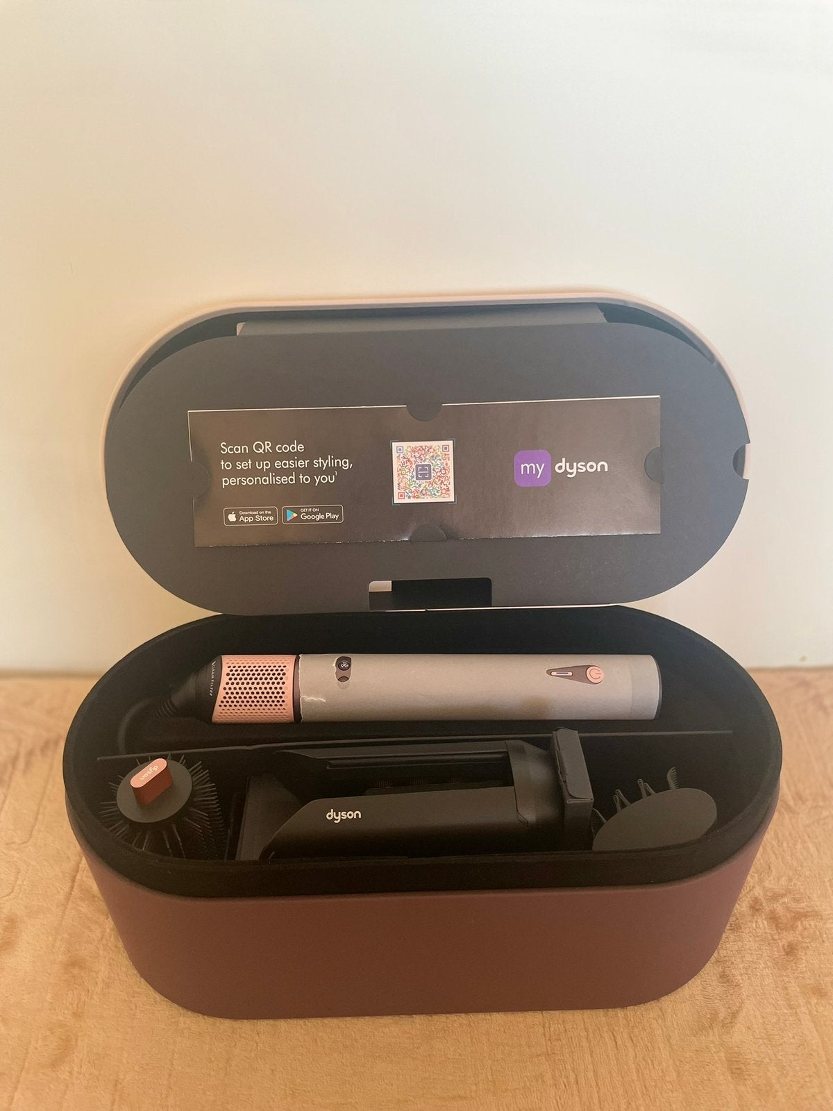 Dyson Airwrap co-anda 2x (Nieuw!), Bijoux, Sacs & Beauté, Boîtes de maquillage & Beauty case, Enlèvement ou Envoi, Neuf