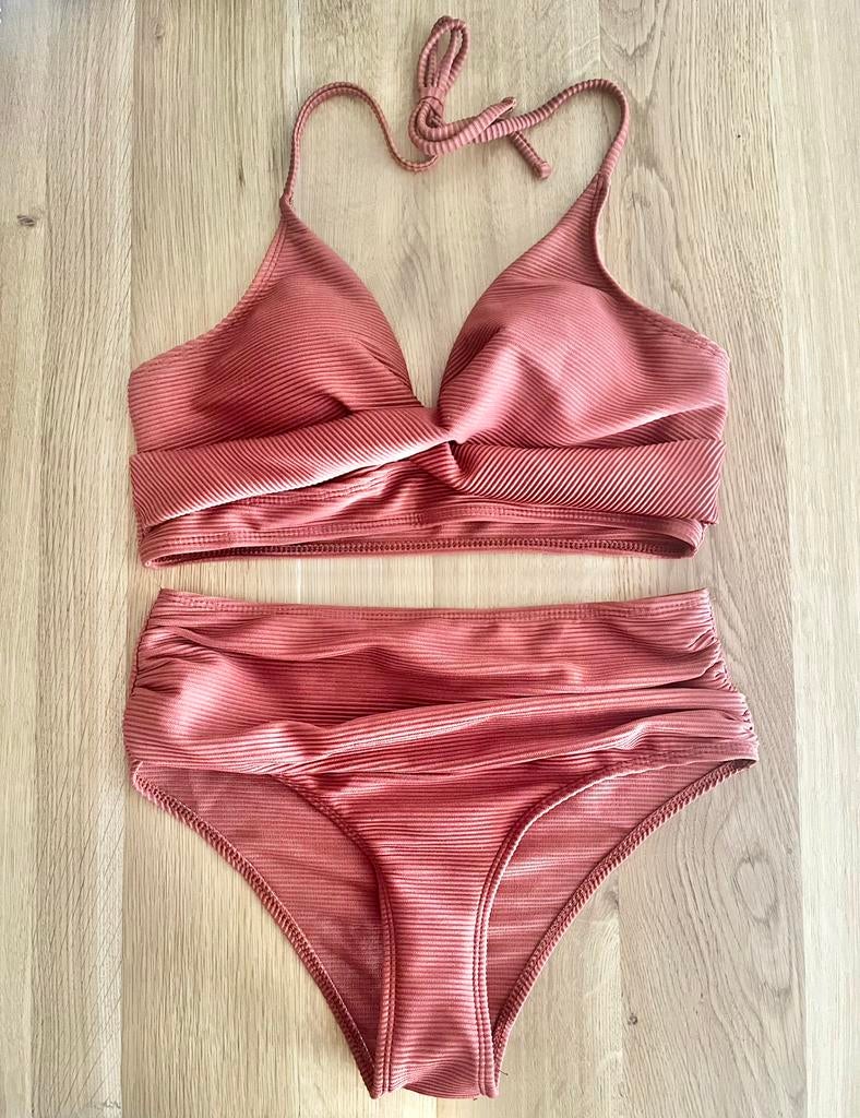 Bikini bruin mokka s nieuw, Kleding | Dames, Badmode en Zwemkleding, Ophalen of Verzenden, Nieuw, Bruin, Bikini