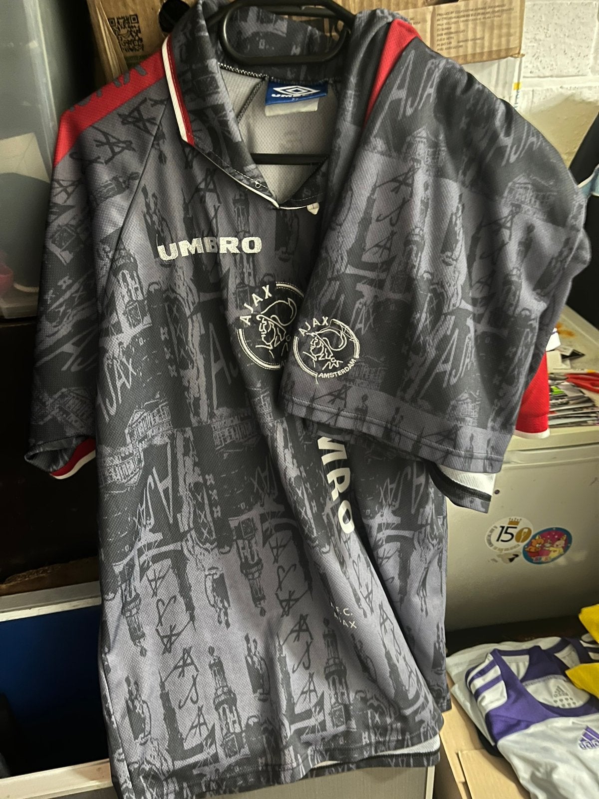Shirt en short Ajax seizoen 96-97, Ophalen of Verzenden, Zo goed als nieuw, Shirt