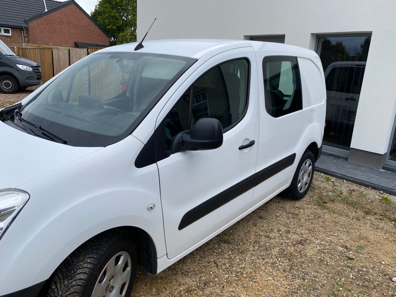 Peugeot partner 16HDI, Auto's, Euro 5, Stof, Wit, Grijs