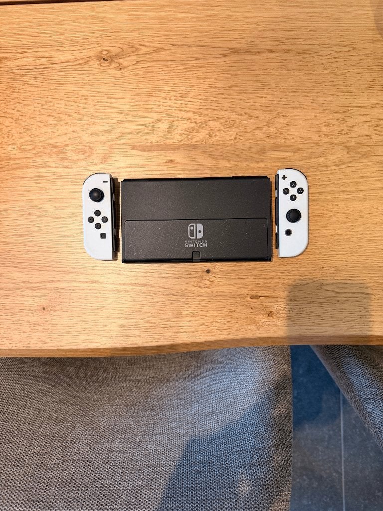 Nintendo Switch OLED wit 64GB - doos en accessoires, Games en Spelcomputers, Ophalen of Verzenden, Gebruikt, Switch OLED