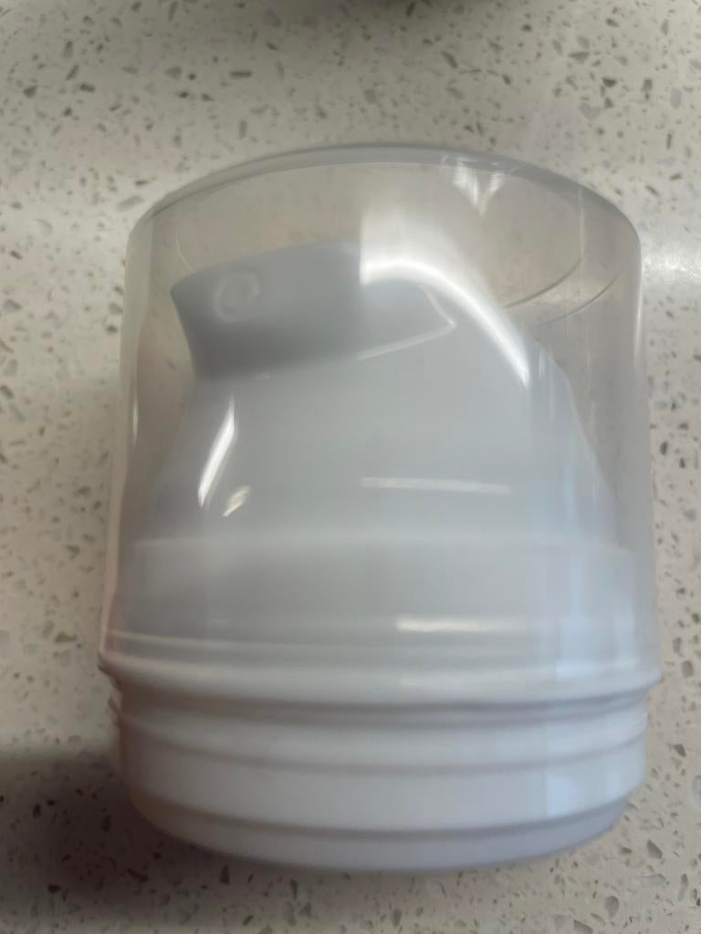 Flacon pompe doseuse 100 ml environ 10000 pièces, Enlèvement, Neuf, Blanc, Accessoires