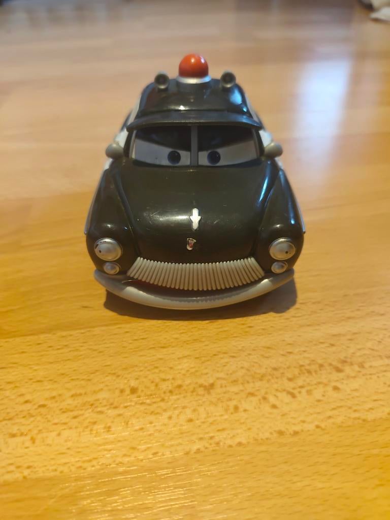 Sheriff auto CARS, Ophalen