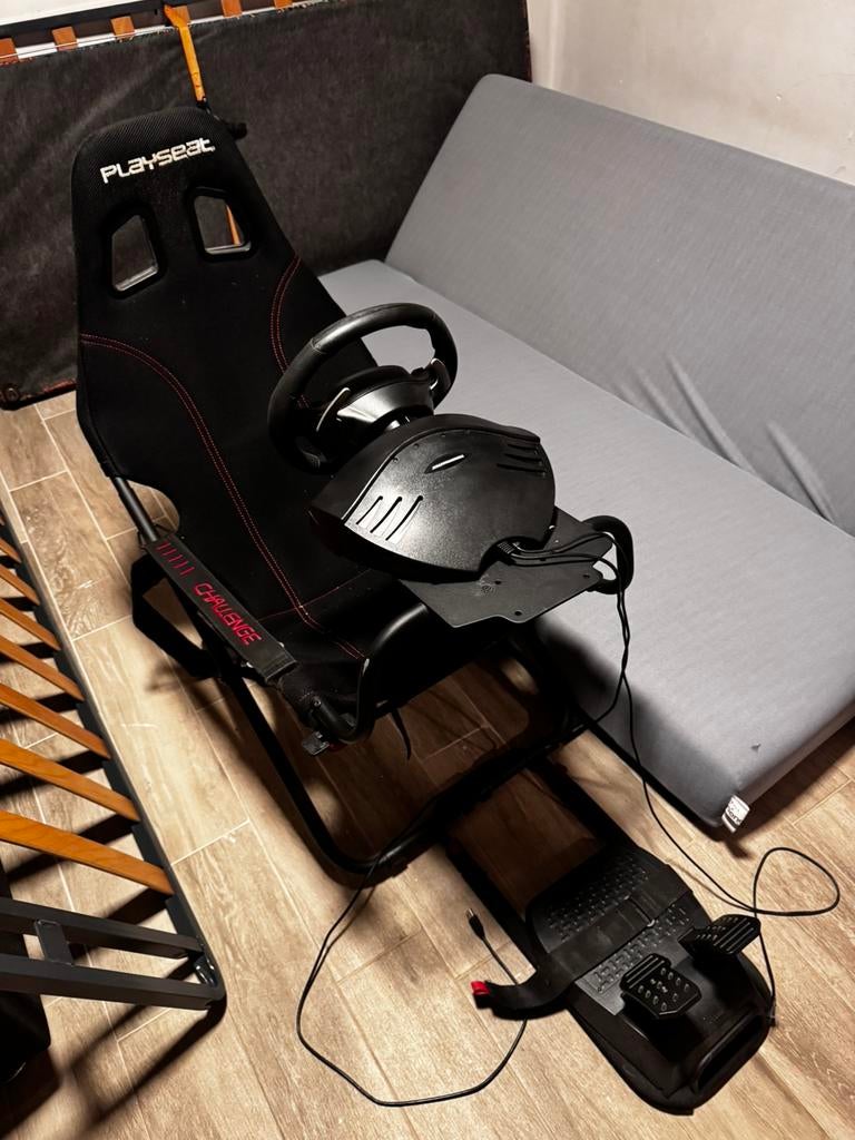 ps4+ games + stuur en playseat, Ophalen, Zo goed als nieuw