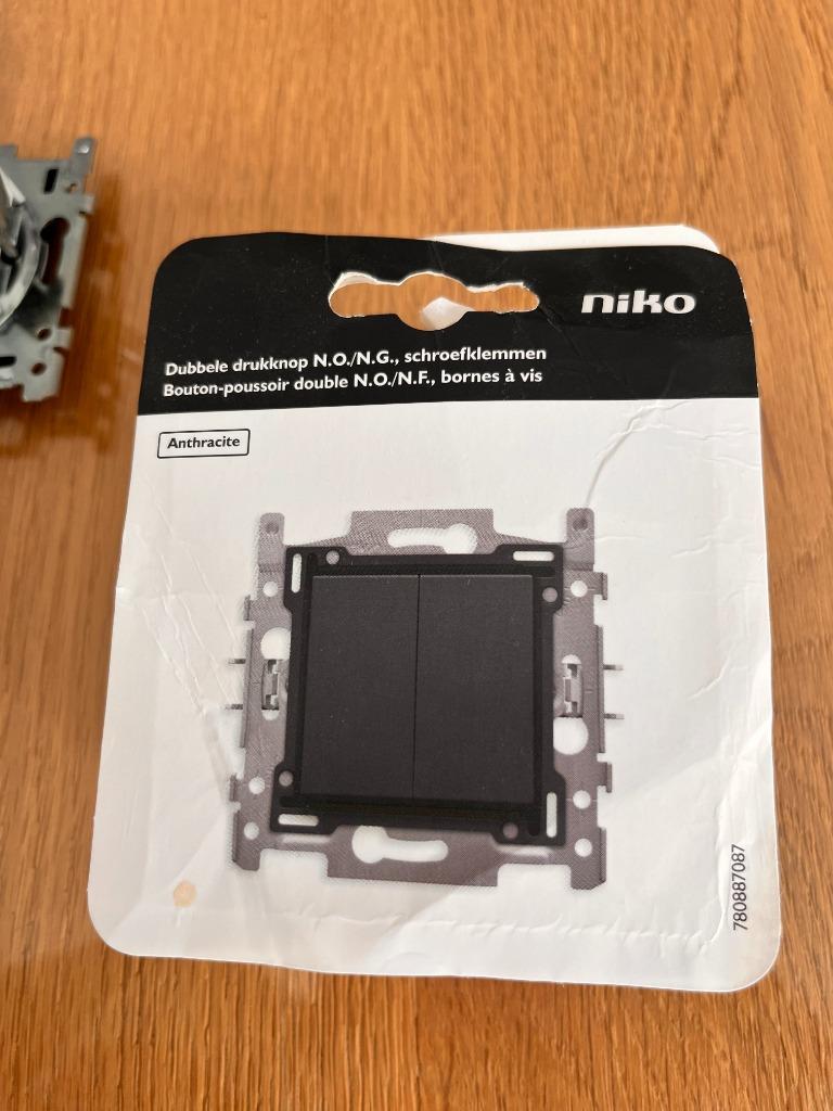 dubbele drukknop Niko, Ophalen, Nieuw, Schakelaar
