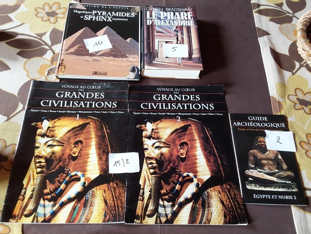 Livres, classeur, poster sur l’Égypte, Enlèvement ou Envoi, Neuf