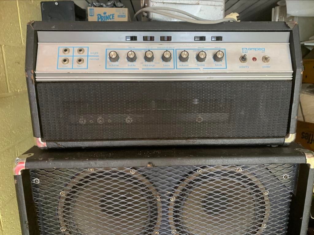 AMPEG SVT set versterker en 8X10 cab., Muziek en Instrumenten, Ophalen, Zo goed als nieuw