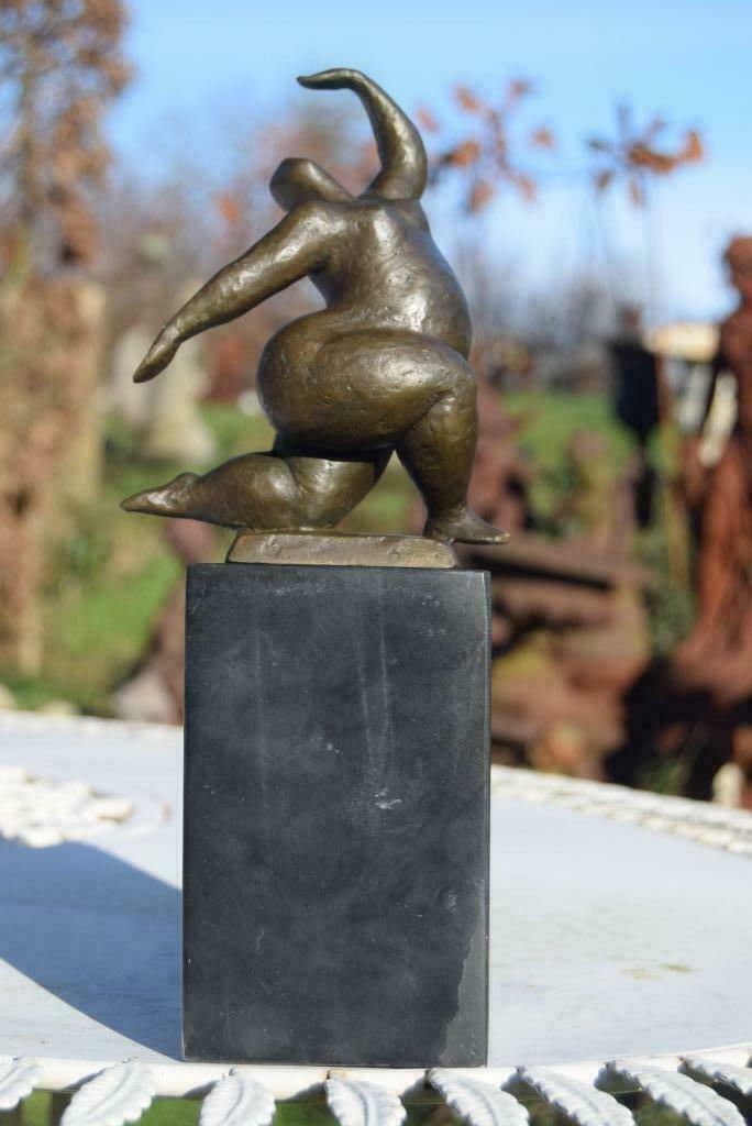 Bronzen beeld gesigneerd op marmeren voet, Antiek en Kunst, Ophalen of Verzenden, Brons