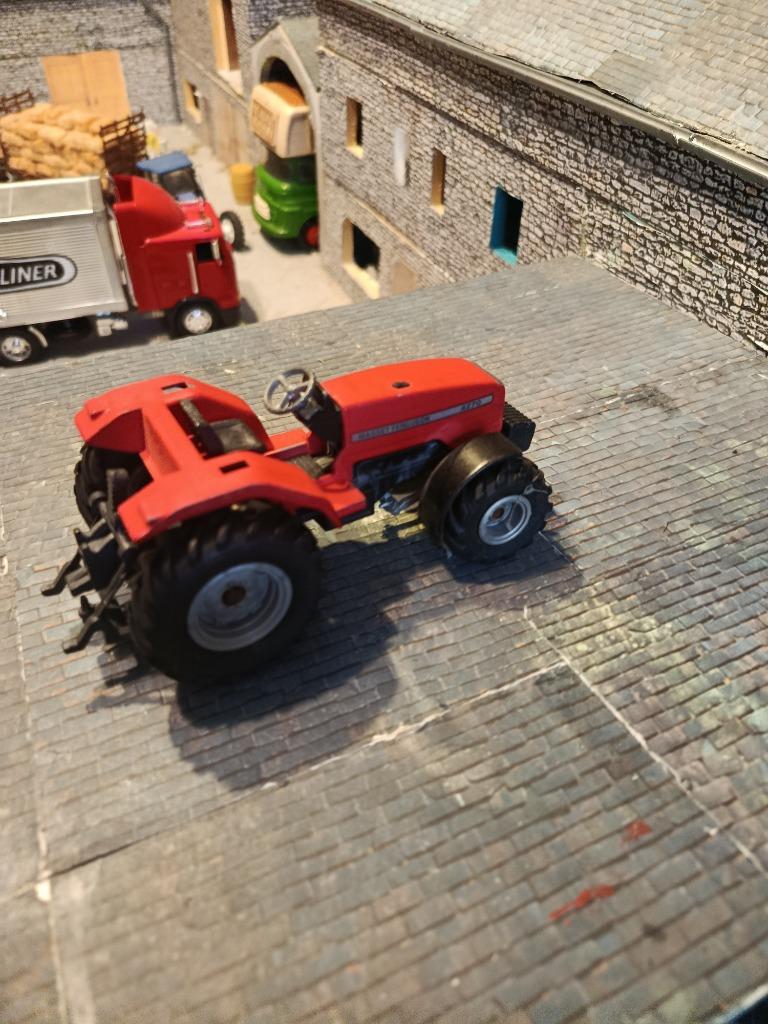 Massey Ferguson 4270  Siku tractor zonder cabine, Hobby en Vrije tijd, Modelauto's | 1:32, Gebruikt, Tractor of Landbouw, SIKU