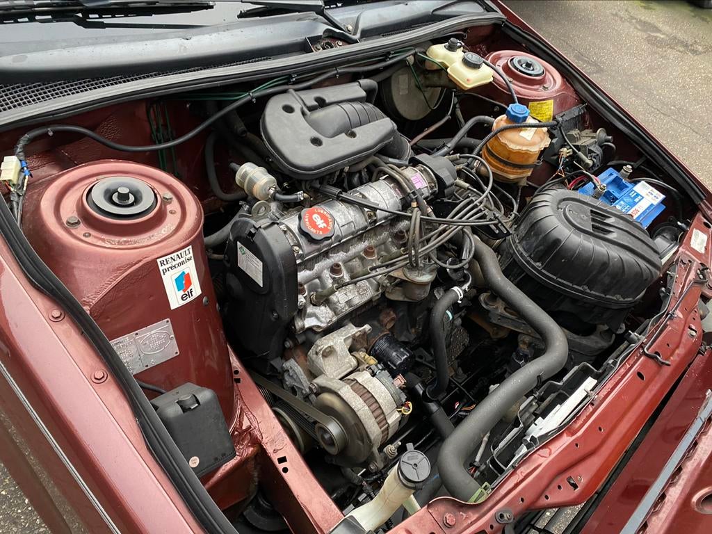 Mooie Renault 21 GTS Symphonie benzine Oldtimer 2e Eig. !!, foto 9