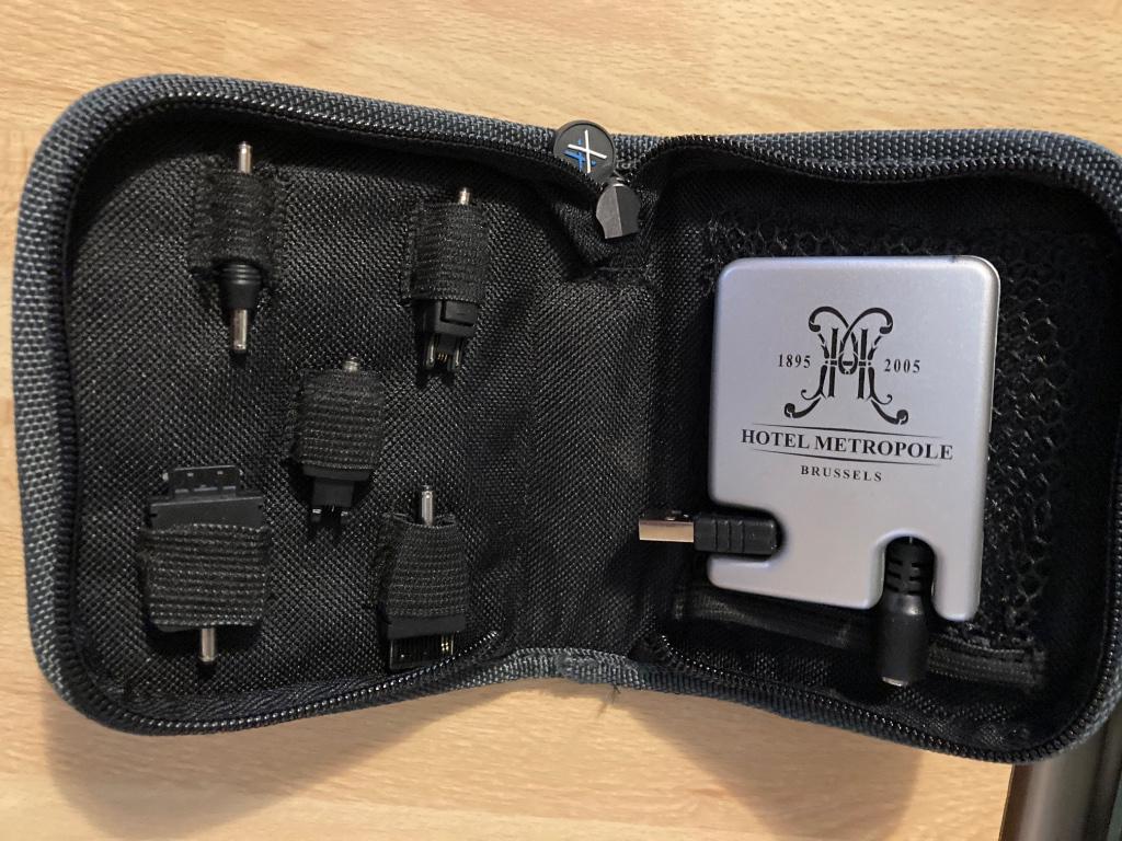Oplaadbare set  voor mobiele telefoons, Ophalen of Verzenden, Nieuw, 4 handsets of meer