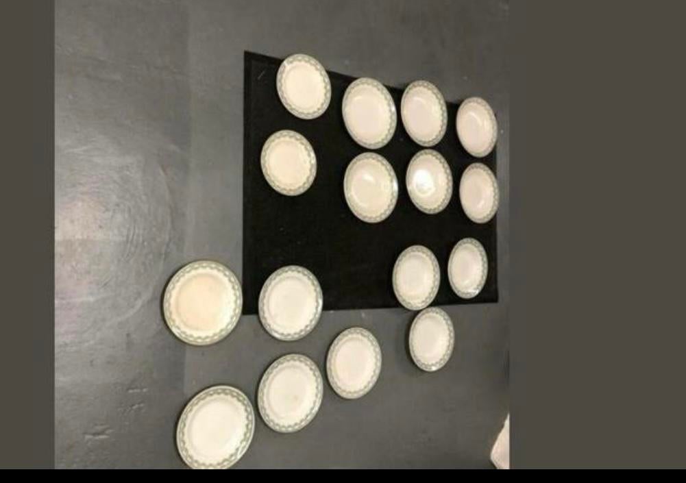 Vaisselle divers boch -villeroy et boch -(carlotta), Antiquités & Art, Antiquités | Services (vaisselle) pièces, Enlèvement