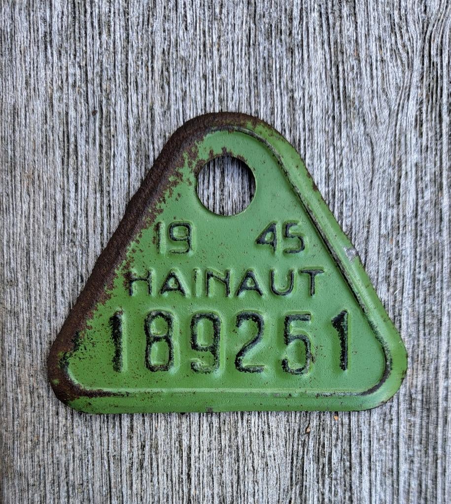 Plaque licence taxe vélo Hainaut 1945, Enlèvement ou Envoi