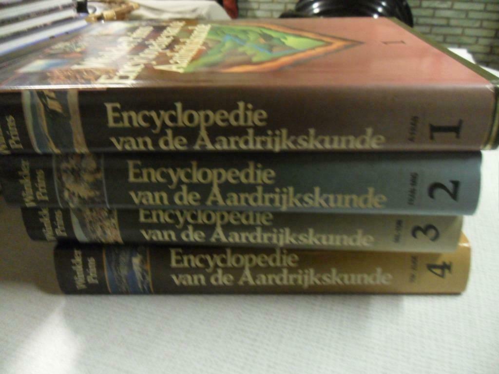 winkler prins encyclopedie van de aardrijkskunde, Enlèvement ou Envoi, Comme neuf