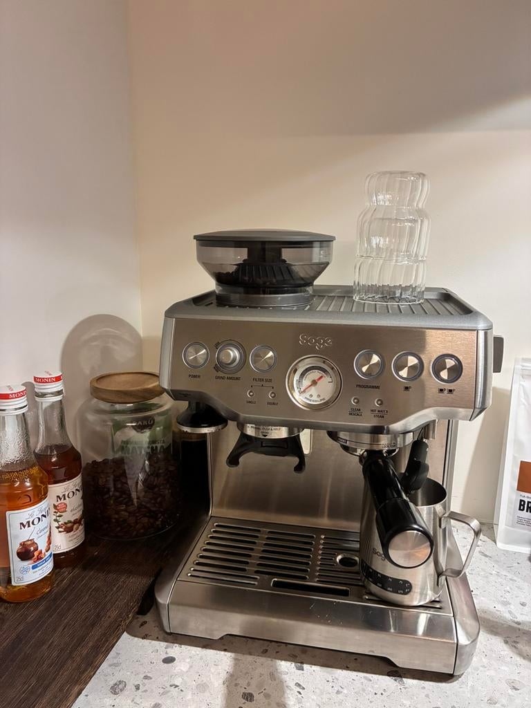 Te koop Sage Barista (zo goed als nieuw), Elektronische apparatuur, Ophalen, Zo goed als nieuw, Koffiemachine