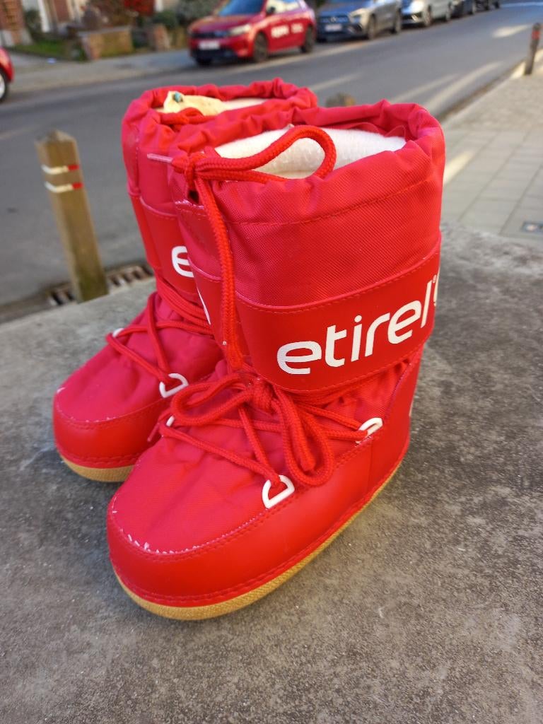 Boots neige enfants, Enlèvement
