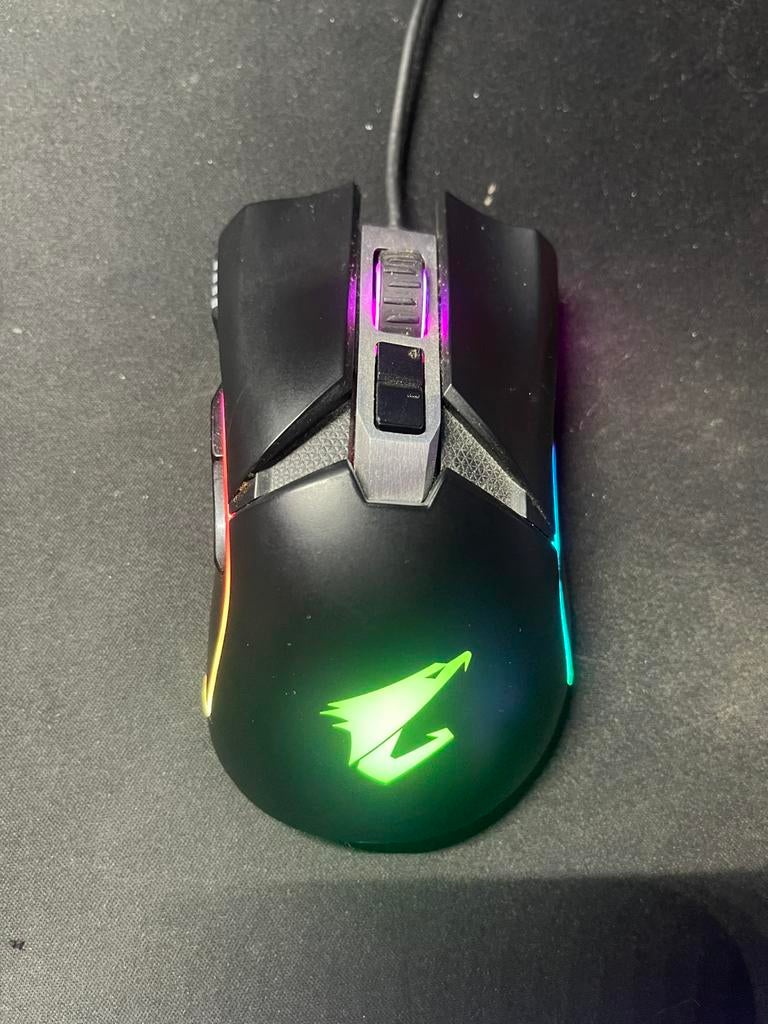 Souris Gaming Gigabyte AORUS M5 (GM-AORUS M5), Rechtshandig, Muis, Gebruikt, Gaming muis