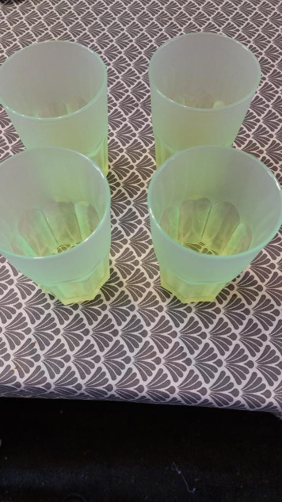 Lot de quatre verres mat années 80 Fan de ces années, Enlèvement ou Envoi