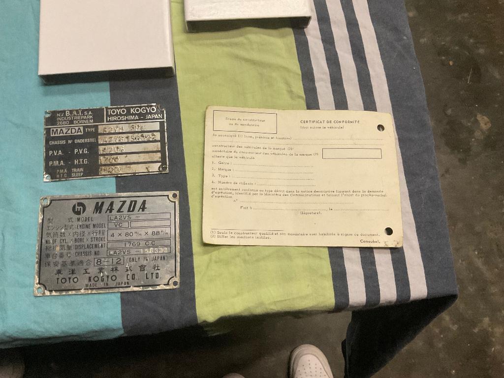 Gelijkvormigheidsattest en type plaatje mazda 929, Ophalen of Verzenden