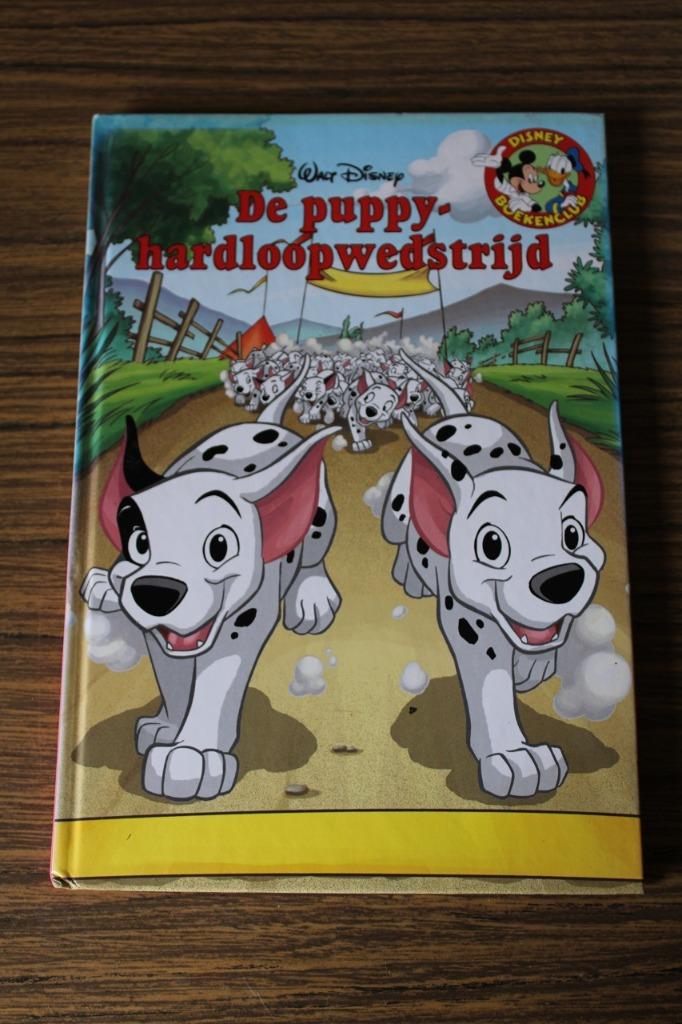 Disney boekenclub De puppy-hardloopwedstrijd (boek en cd), Boeken, Kinderboeken | Jeugd | onder 10 jaar, Gelezen, Walt Disney