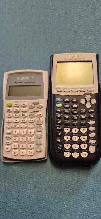 Rekenmachine Texas TI-84 plus + TI-30XllB, Divers, Calculatrices, Enlèvement, Comme neuf