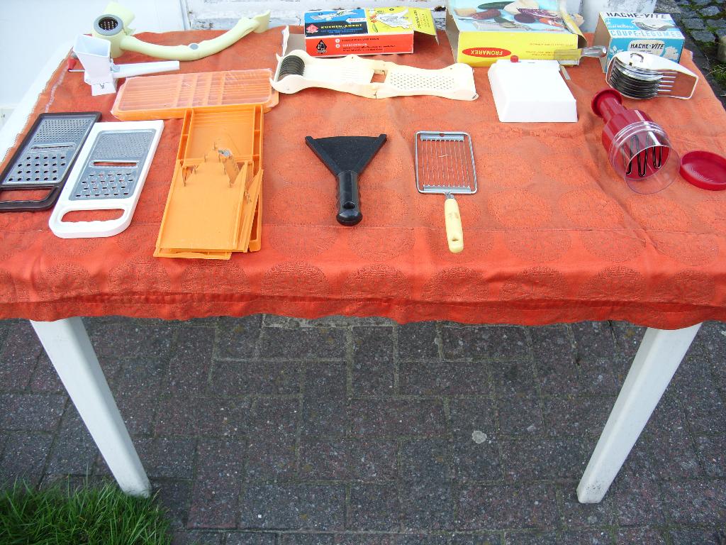 keukenmateriaal 1, Enlèvement, Neuf