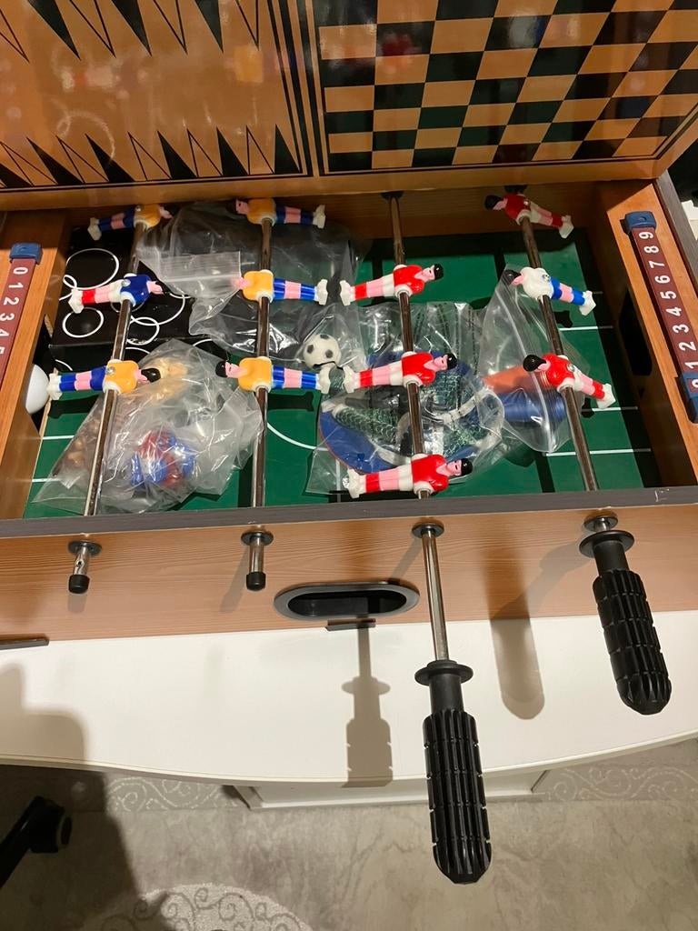 Kikkertafel en Mini spelletjes nog volledıg compleet, Kinderen en Baby's, Speelgoed | Voetbaltafels, Ophalen of Verzenden, Zo goed als nieuw