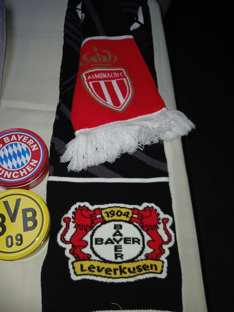 Sjaal B.Leverkusen-As Monaco, Enlèvement ou Envoi