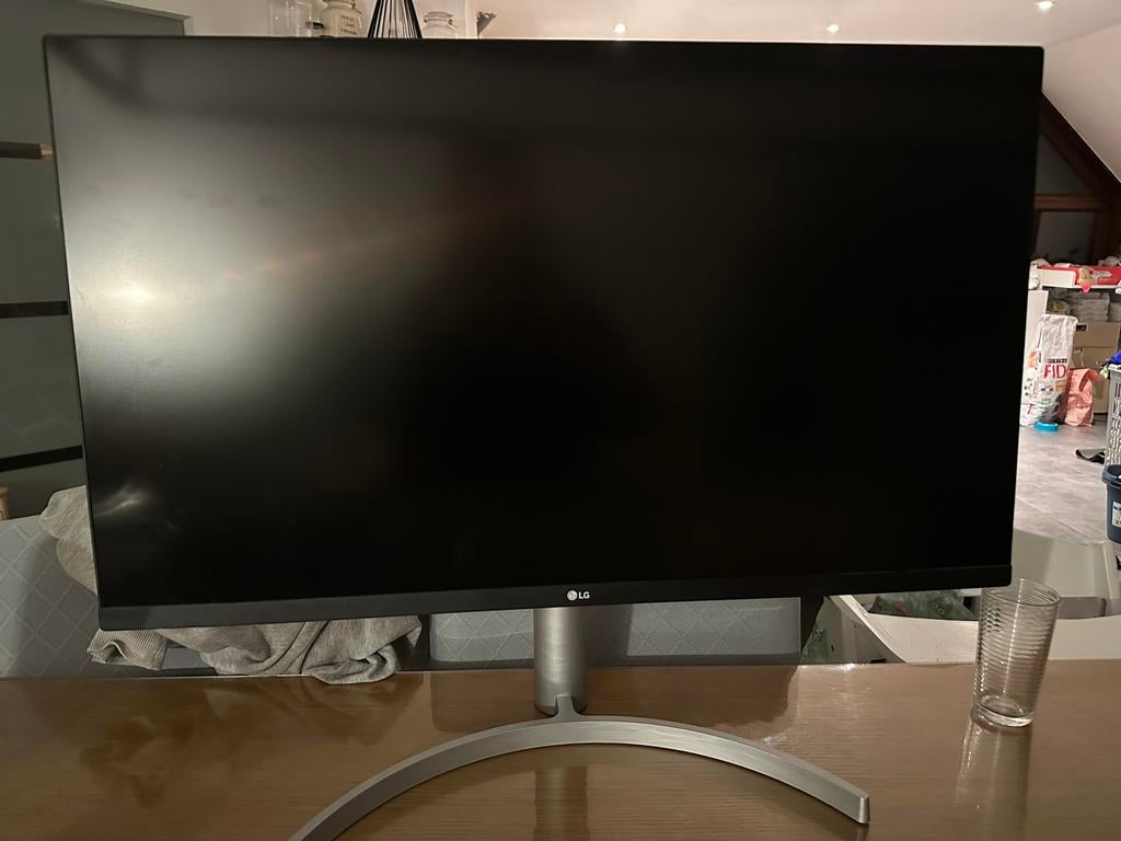LG 32UN500, Ophalen