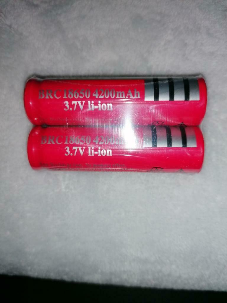 2 X 18650 neuves, Ophalen of Verzenden, Zo goed als nieuw