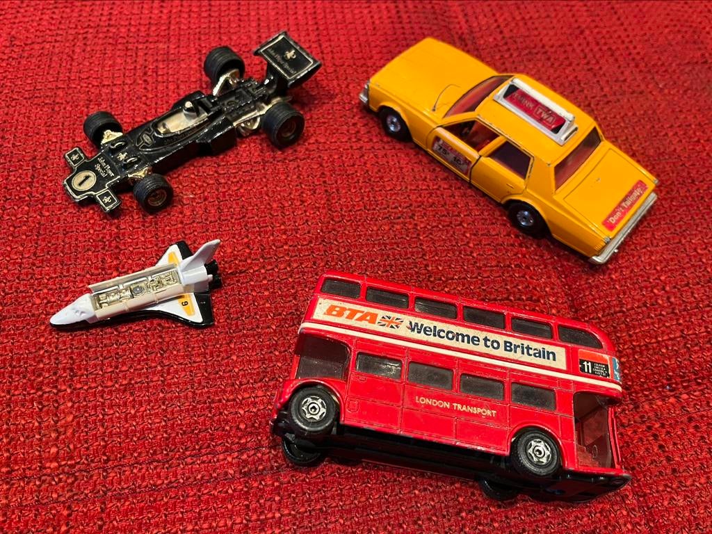 Set vintage Corgi Toys metal models, Enlèvement, Comme neuf