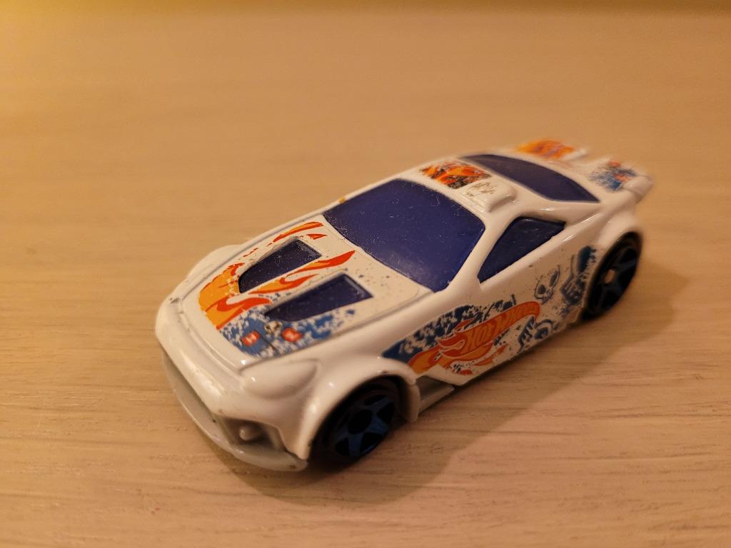 1 kleine witte auto, Ophalen of Verzenden, Zo goed als nieuw, Auto