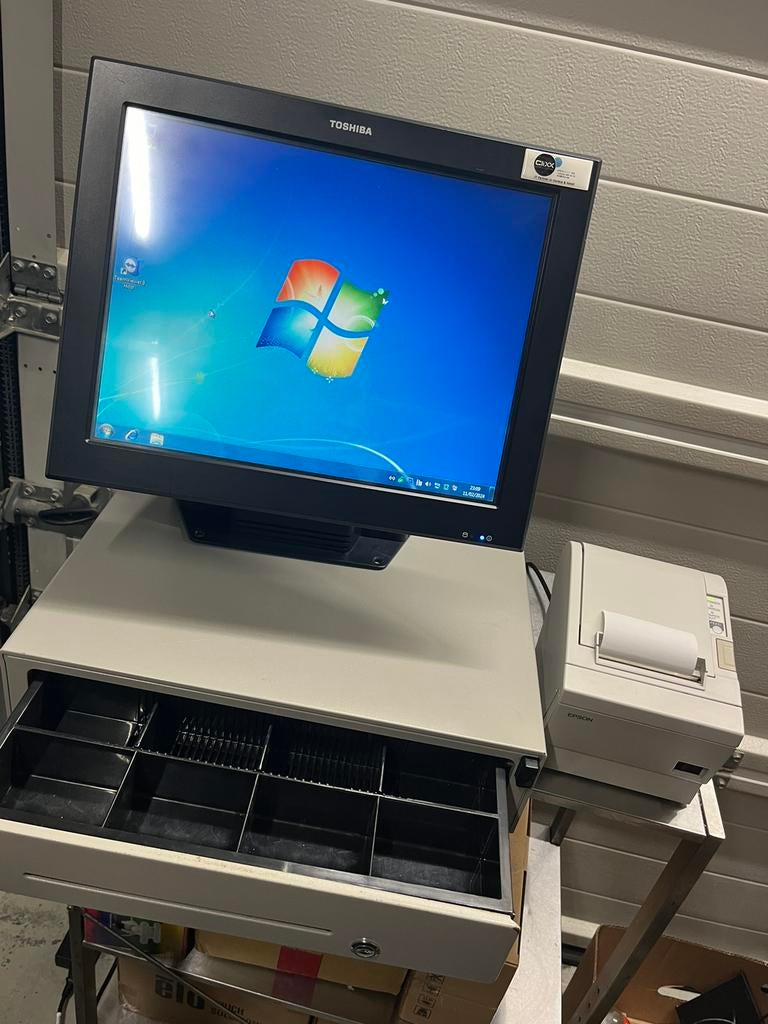 Toshiba.  Pos kassasysteem  Touchscreen.  Windows 7 embedded, Ophalen