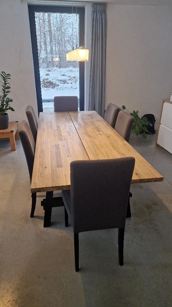 eettafel Ikea SKOGSTA + 6 stoelen BERGMUND, Maison & Meubles, Tables | Tables à manger, Comme neuf, 100 à 150 cm, Enlèvement, Rectangulaire