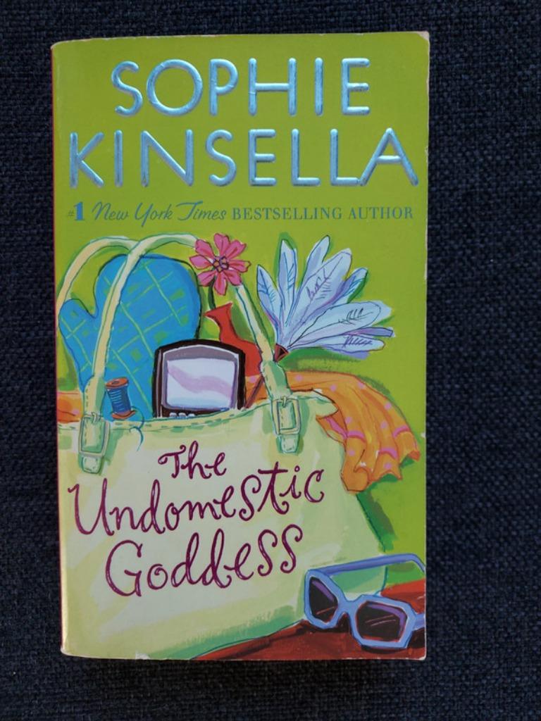 The undomestic goddess - Sophie Kinsella, Ophalen of Verzenden, Gelezen, Sophie Kinsella
