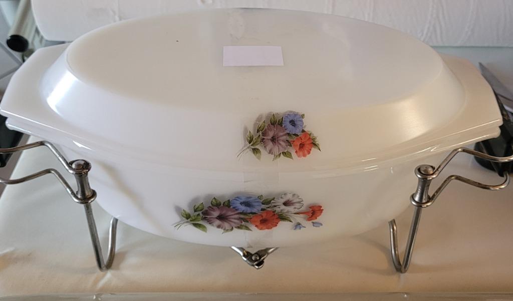 Cocotte Arcopal Vintage avec Support, Maison & Meubles, Enlèvement, Comme neuf, Récipient(s)