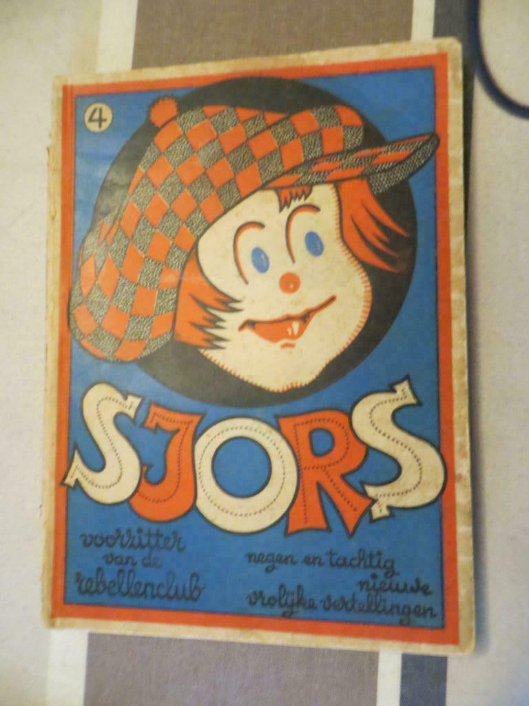 Album Sjors 4 - 89 nieuwe vrolijke vertellingen uit 1941, Boeken, Gelezen, Eén stripboek, Ophalen of Verzenden, Frans Piët