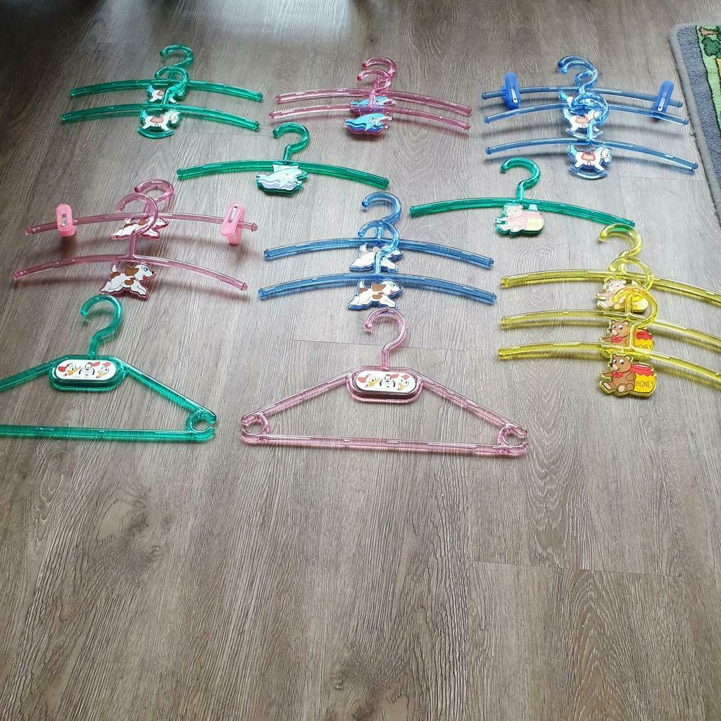 Cintres pour enfants en plastique, avec figurine, Enfants & Bébés, Enlèvement, Comme neuf