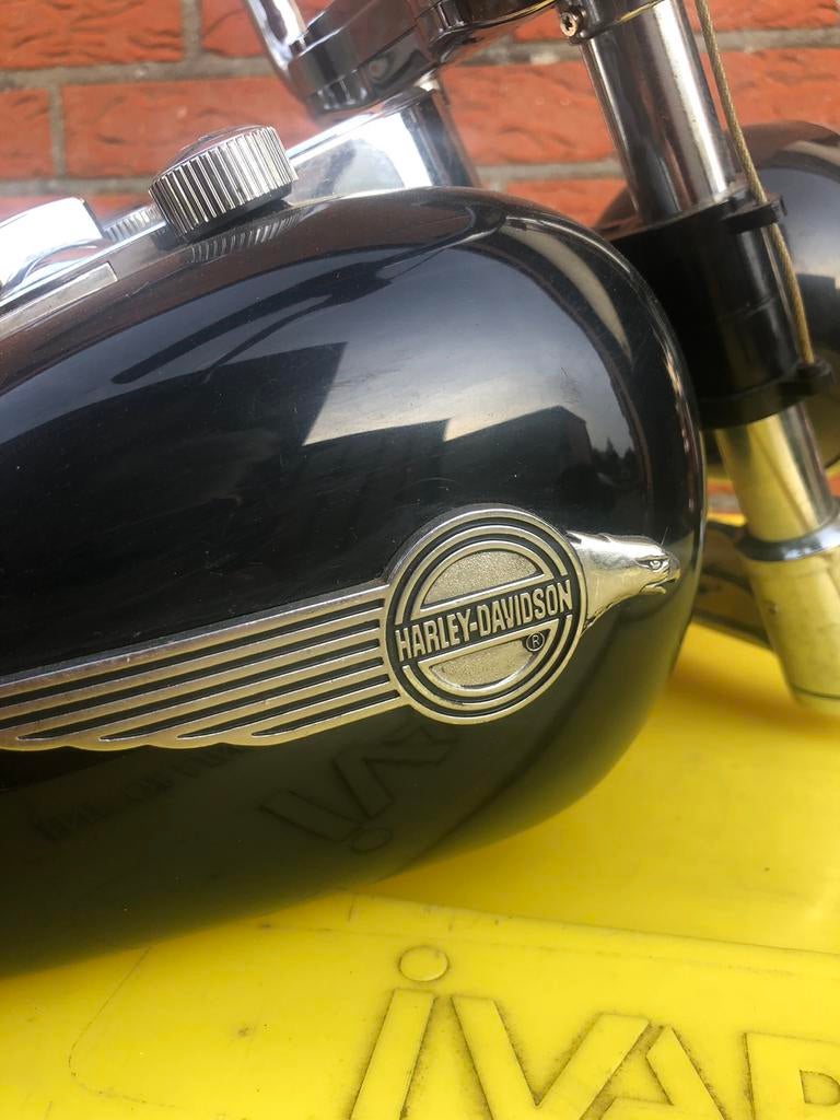 Radio-tank Harley !, Motos, Enlèvement