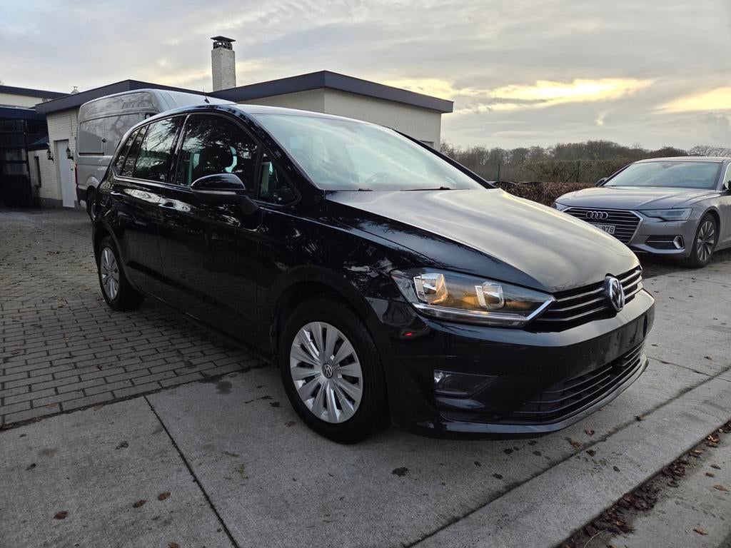 Volkswagen Sportsvan 2015 EURO 6 1st eigenaar, Auto's, Voorwielaandrijving, Stof, 4 cilinders, Zwart