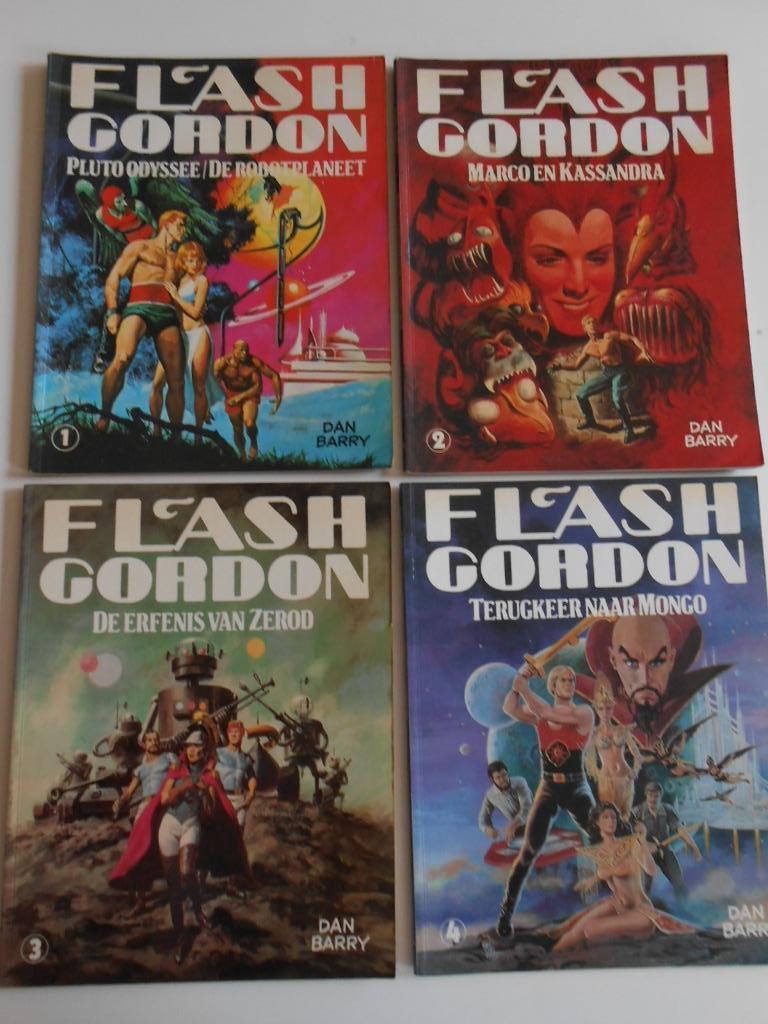 4 strips Flash Gordon . Eerste drukken 1980/1982, Livres, BD, Enlèvement ou Envoi