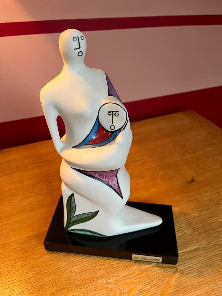 Sculpture G.Gusella - Pareja Abrazada, Enlèvement ou Envoi