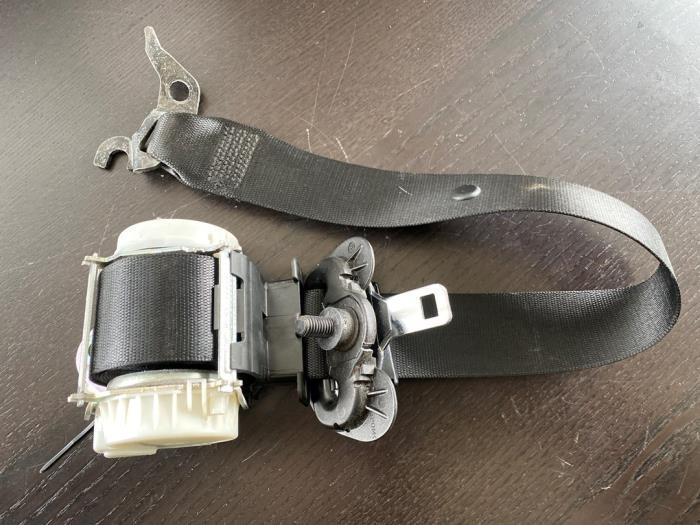 Ceinture de sécurité avant droite d'un BMW 1-Serie, Enlèvement ou Envoi, 3 mois de garantie, Utilisé, BMW