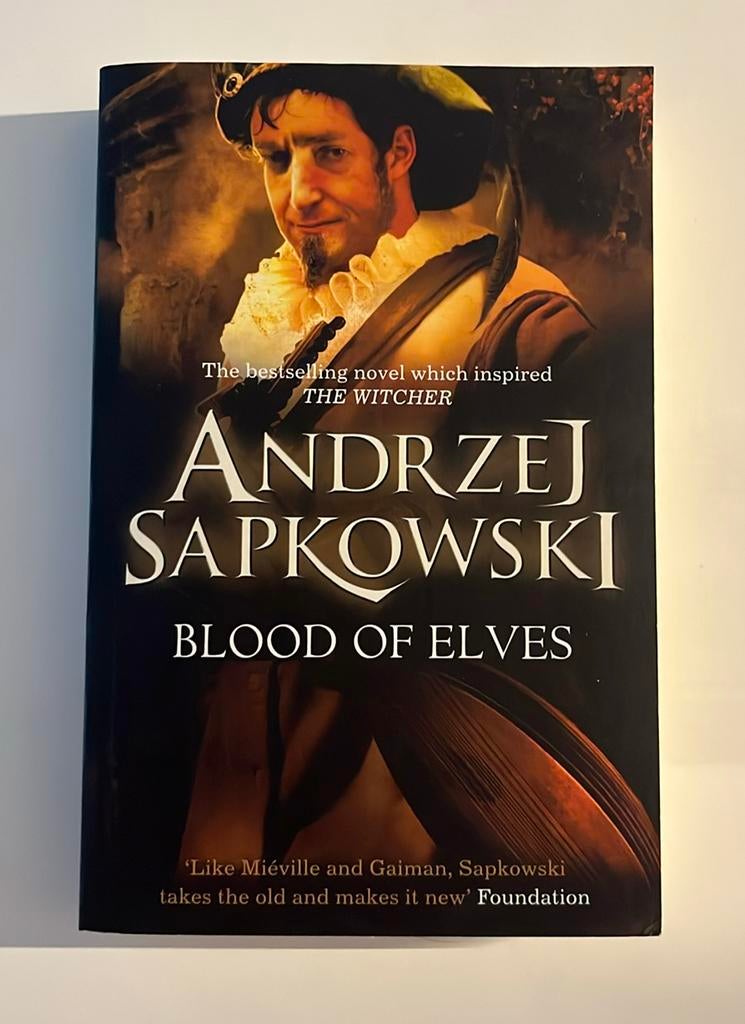 Blood of elves, Livres, Enlèvement ou Envoi, Comme neuf
