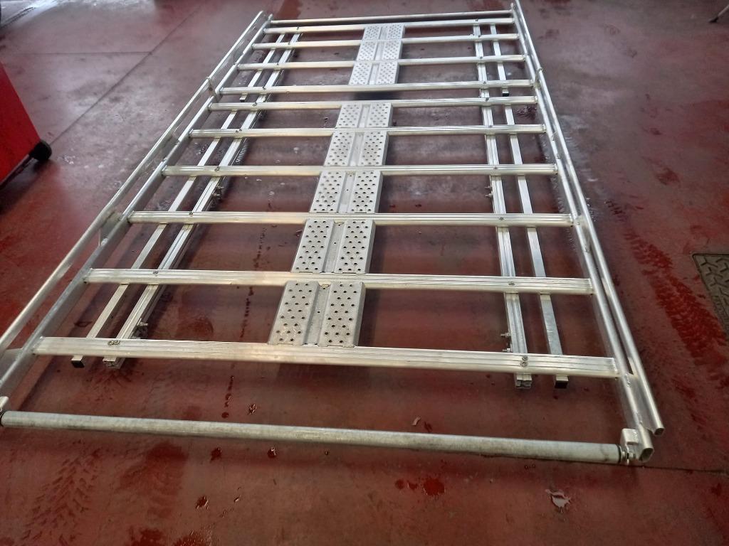 DAKDRAGER ALUMINIUM MET ROL EN LOOPSTROOK, Ophalen of Verzenden, Zo goed als nieuw