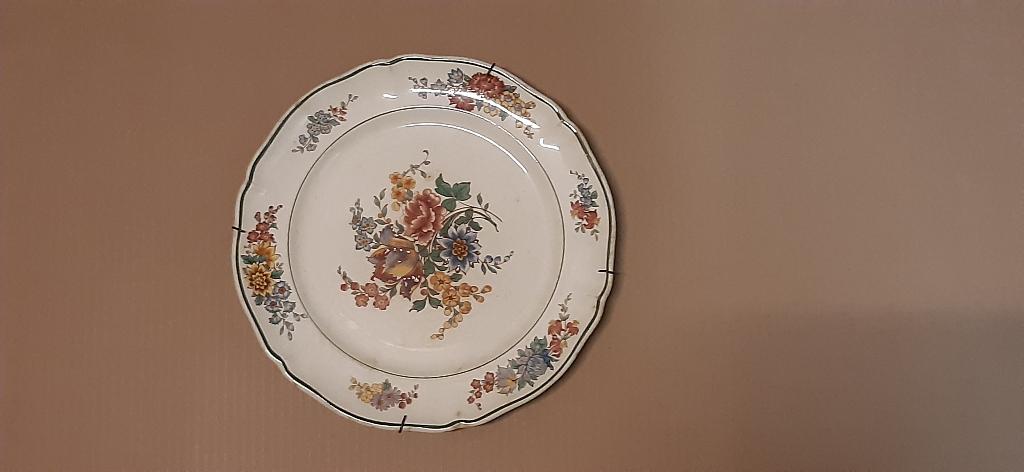 Assiette Fleurs de Montclair, Enlèvement ou Envoi