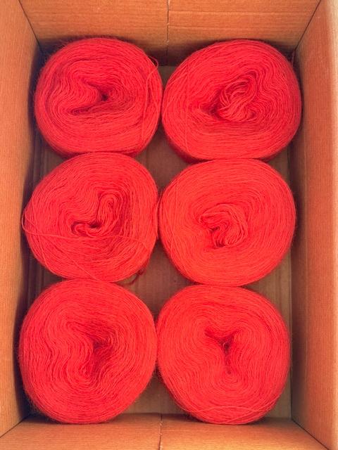 Nieuwe 70% wol (haken/breien) rood/580gr  (nr4863), Enlèvement ou Envoi, Neuf, Tricot ou Crochet, Laine ou Fils