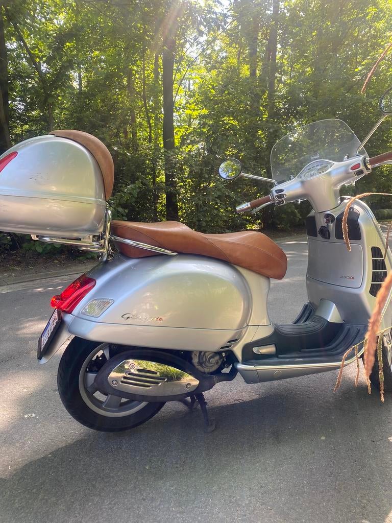 Mooie tweedehands vespa 250ie, Motoren, 250 cc, Motorrijbewijs A, 12 t/m 35 kW, Sport