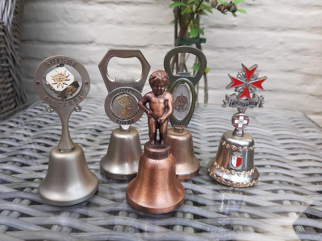 set metalen handbellen (manneken pis verkocht), Verzamelen, Ophalen of Verzenden